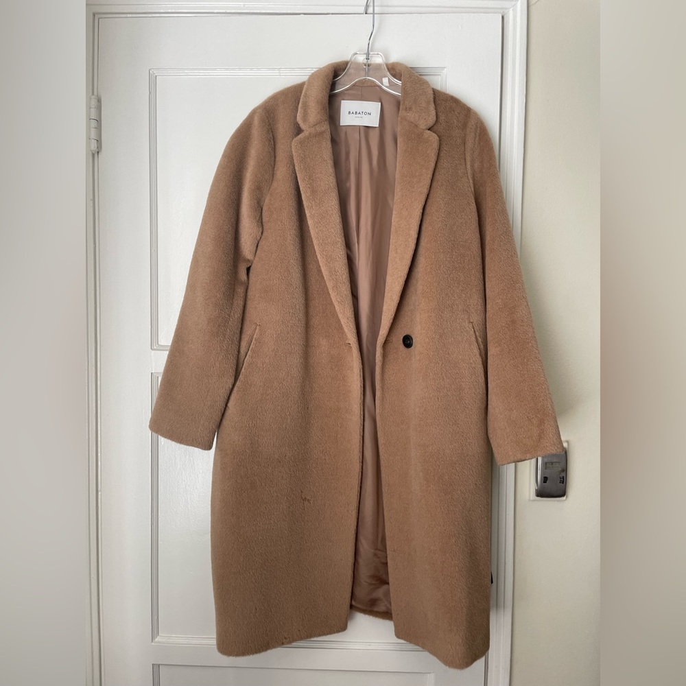Aritzia Babaton Camel Coat Small Tan